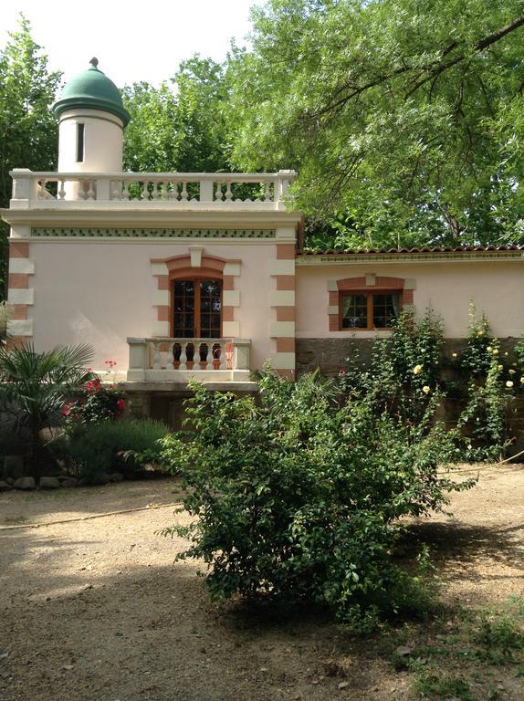 Chateau La Roque Margaux Servian Exterior photo